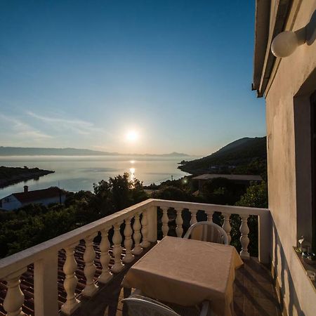 Apartmani Marko Gdinj Extérieur photo