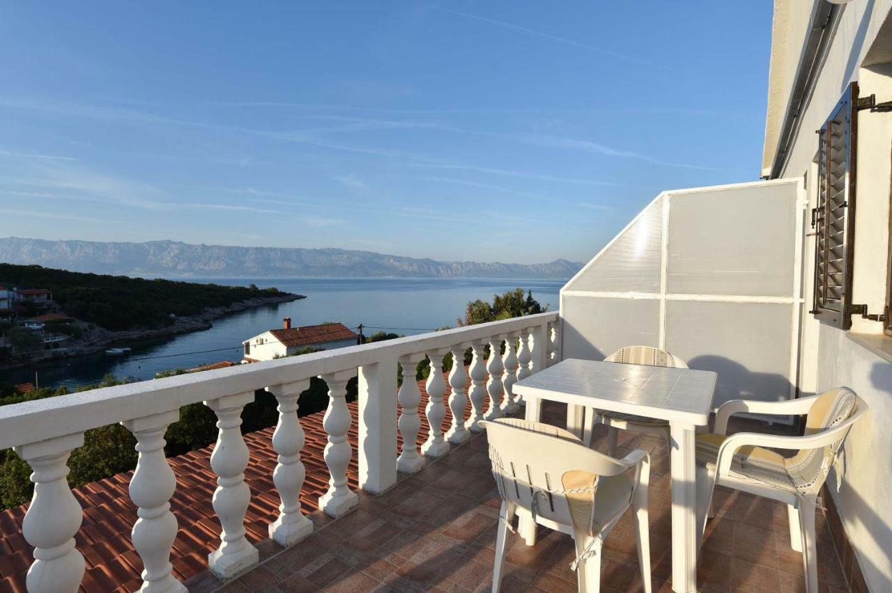 Apartmani Marko Gdinj Extérieur photo
